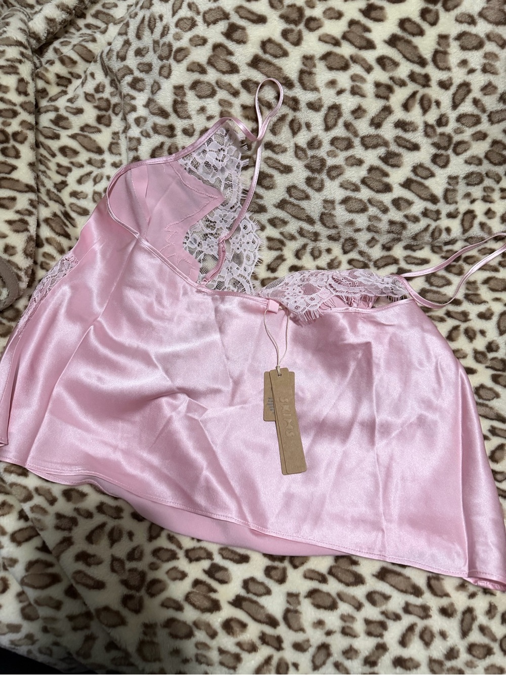 SKIMS Pink Silk Lace Top - Picture 3 of 6